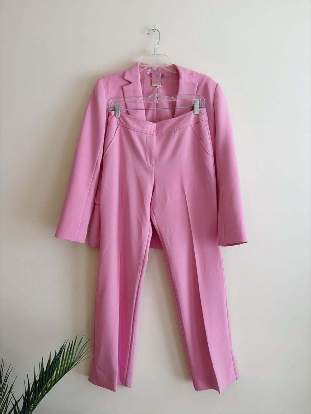 Trina Turk Bubblegum Pink Crepe Pantsuit Blazer Trouser Set Sz 2